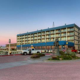 Promenade Inn & Suites Oceanfront, Hotel in Seaside