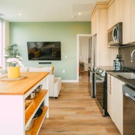 Luxury 1BR Penthouse Apt In Central Halifax, hotel i Halifax