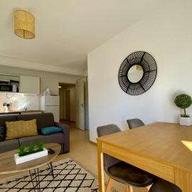 Les Naïades C06 - 2 bedrooms for 5 people !, ξενοδοχείο σε Avene