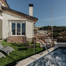 Petit Luxe Pineda