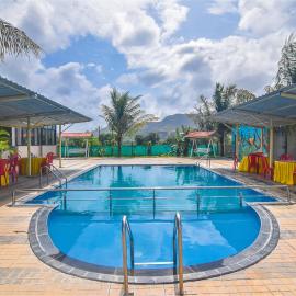 EKOSTAY - Simba Villa, hotel u gradu Karjat