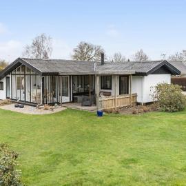 3 Bedroom Awesome Home In Slagelse，斯萊斯的飯店