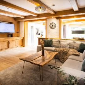 Ferienresidenz "Alpin Chic"، فندق في بلوسترلانج
