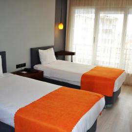N&D&D Hotel, hotel em Nilüfer