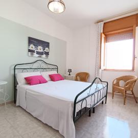 Casa Laura 100m dalla sabbia, Hotel in Lido Marini