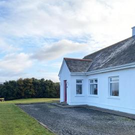 Cottage 465 - Cashel – hotel w mieście Carna