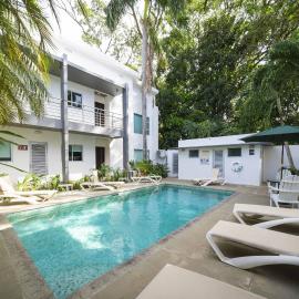 Condo Casa Blanca 6 - modern 2BR,2BA near to Beach & Town