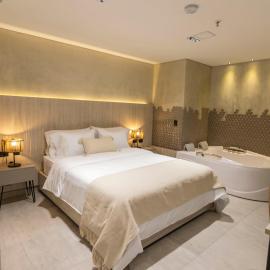Sonata 44 Hotel Laureles, хотел в Меделин