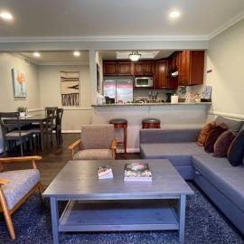Closest Walk Across Street To Disneyland Full Kitchen Free Laundry Free Parking Pool & Spa, hotel Anaheimben