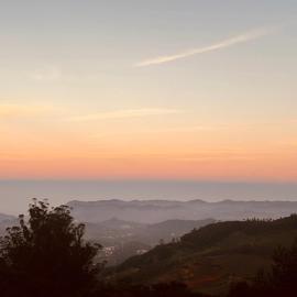 Vista Sunrise Resort Ooty Dodabetta, khách sạn ở Ooty