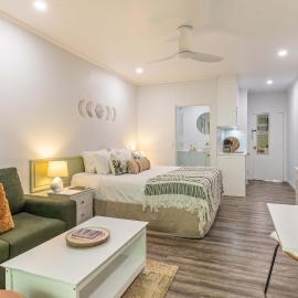 Tropic Retreat
