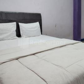Puspita Homestay Mitra RedDoorz, hotel Jakartában