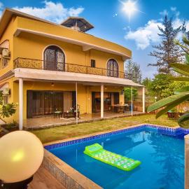 EKOSTAY- Nest Villa, hotel u gradu Karjat
