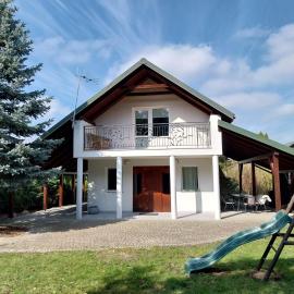Domek Chmiel II nad Jeziorem Tarnobrzeskim, Hotel in Chmielów