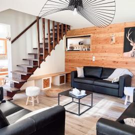Chalet les 3 Pîtres - 10 personnes - Pelvoux Les Ecrins、Pelvouxのホテル
