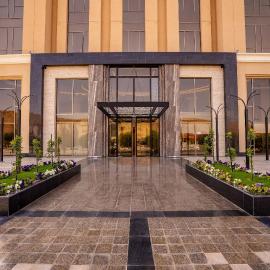 Hotel labusquet - Al Aniya Tourism Hospitality Company, hotel em Shaqra