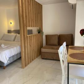 White Apartment, hotel in Kavála