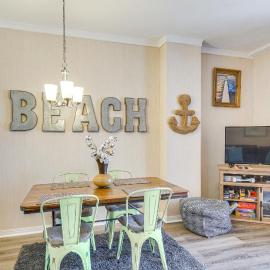 Gulf Shores Condo w/ Balcony: 2 Mi to Fort Morgan!