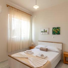 Beachside Apartment-2, hotel in Afantou