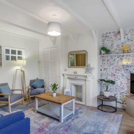 Cosy and Fresh Seaside Home - Parking, Hotel in Sheringham