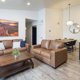 6K Top Floor Moab RedCliff Condo, POOL & HOT TUB, hotel v destinácii Moab