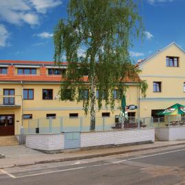 Penzion a Restaurace Simanda, hotel in Prague