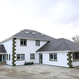 Up Yonder House - 6 Bedroom Family Guesthouse, hotell i Letterkenny