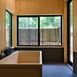 Noto cottage Hinoki no ie - Onsen in a cypress bathtub, hotel em Shika