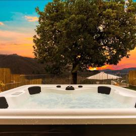 Jacuzzi Privata e Splendida Vista in bellissimo Cottage