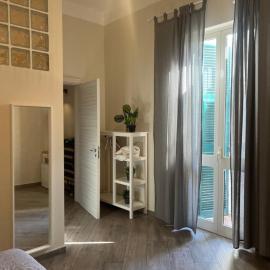 Elena Rooms, hotel in Taranto