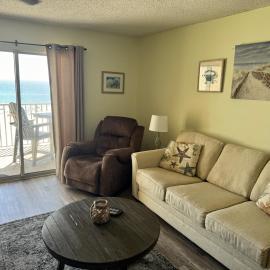 Four Winds 402 by ALBVR - Amazing beachfront condo with private balcony & unbelievable views!, hótel í Orange Beach