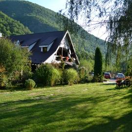 Pensiunea Dumbrăvița, hotel in Rîu de Mori