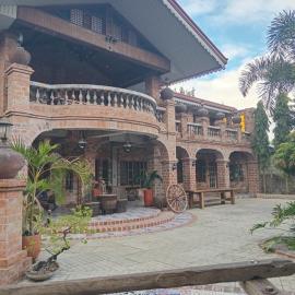 Mount Pinatubo Base Camp at Balai Hermogina, hotel em Santa Juliana