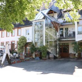 Ferienweingut & Gutsrestaurant Becker, hotel sa Burgen