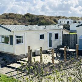 Duindoorn 45, hotel in IJmuiden