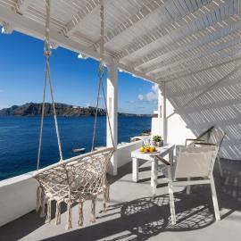 Lava Stone, hotel in Oia