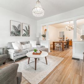 Cozy Home Near Fountain Square & 5 Min Lucas Oil, hotel in Indianapolis