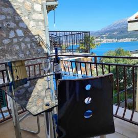 Apartment by the sea, hotel in Njivice