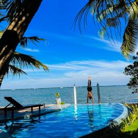Hiru Lagoon Negombo、ネゴンボのホテル