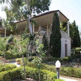 Exciting seaview villa Aymesa, hotell i Baku