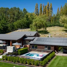 Queenstown Snowland Estate، فندق في كوينزتاون