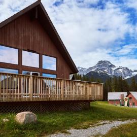 Banff Gate Mountain Resort, hotel en Canmore