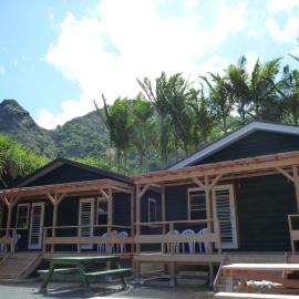 Shanti Bungalow, hotell i Ogasawara