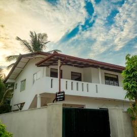 Sawani Home, hotel in Ambalangoda