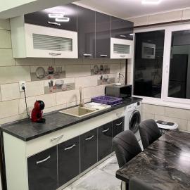 Karina Maliuc Apartment, hotell sihtkohas Maliuc