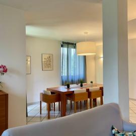 Bnbook Villa Biancospino, готель у місті Travedona