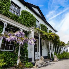 Statham Lodge Hotel, hotelli kohteessa Warrington