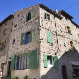 Gites Terre et Ciel, hotel v destinácii Largentière