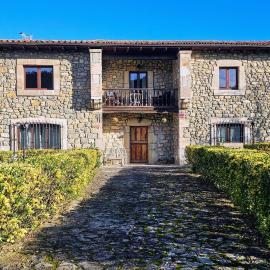 Casa de Aldea la Piniella