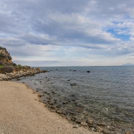 RENT HOUSE BEACH MIRTOFITO 8 km FROM PERAMOS